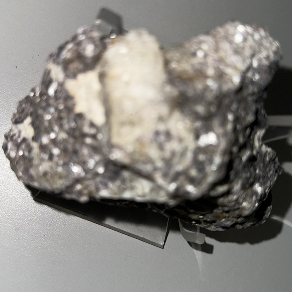 Lepidolite & quartz - Picture 7 of 7